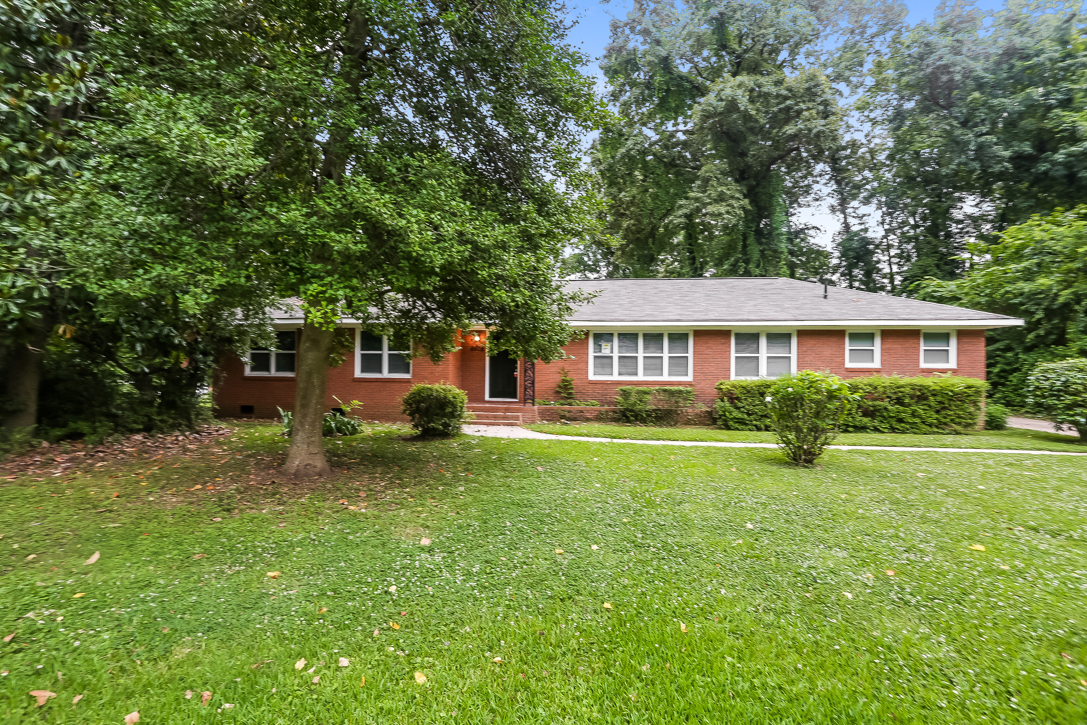 6608 Elmwood Circle Charlotte, NC 28214
